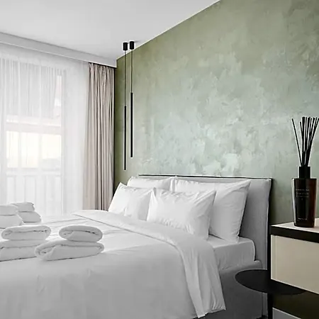 Aparthotel Collect 4*